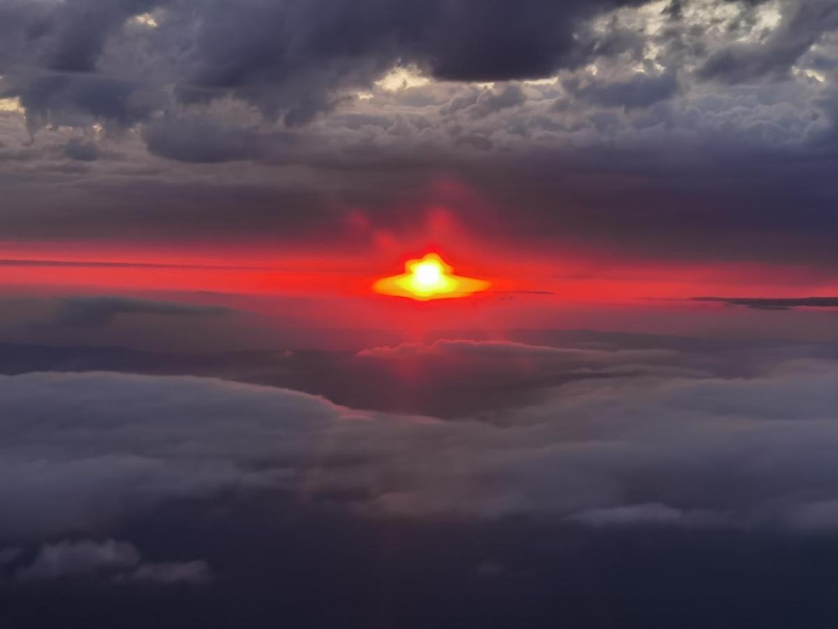 BankaSunset House Piestany Cervena Vezaアパートメント エクステリア 写真