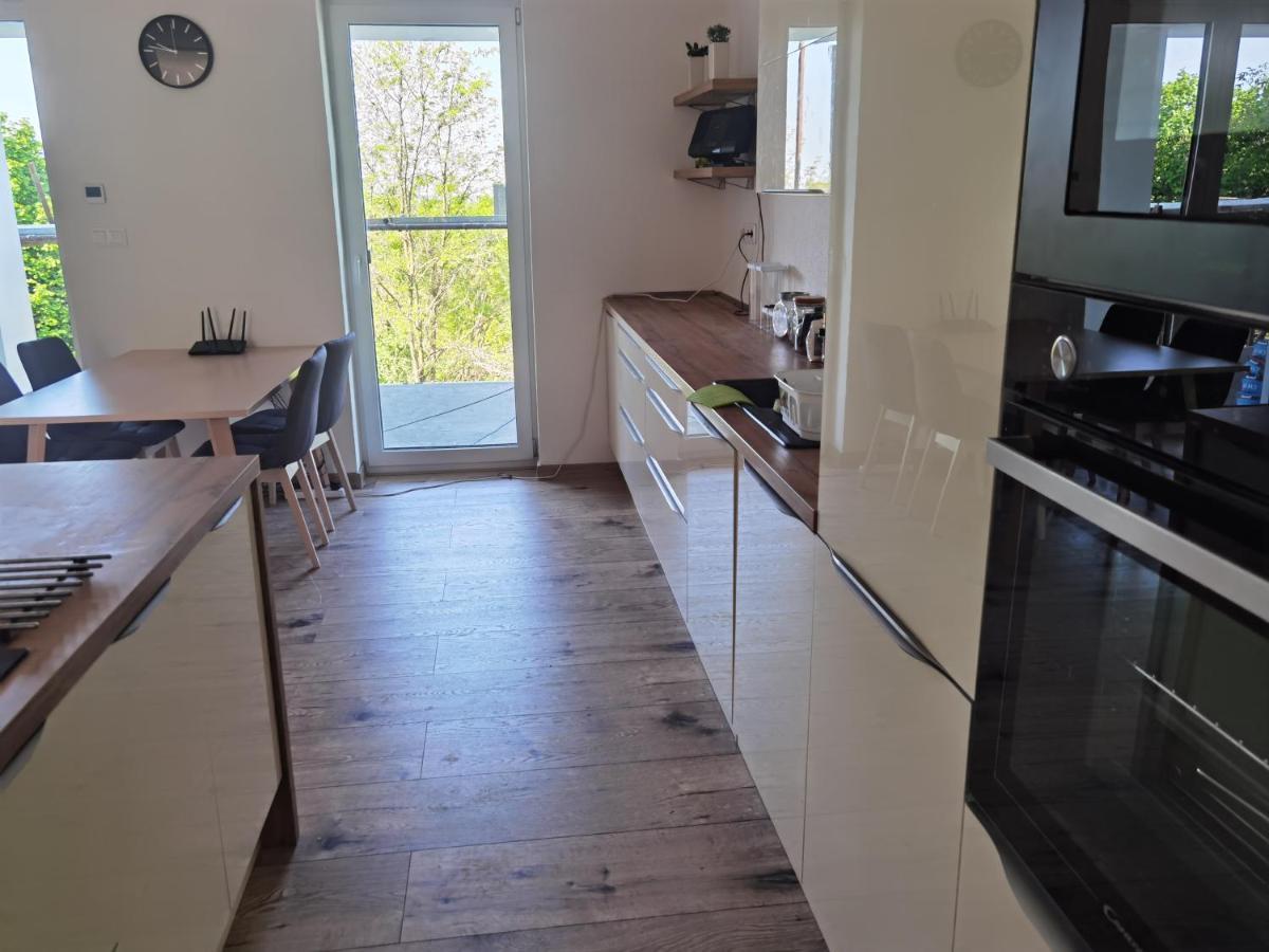 BankaSunset House Piestany Cervena Vezaアパートメント エクステリア 写真