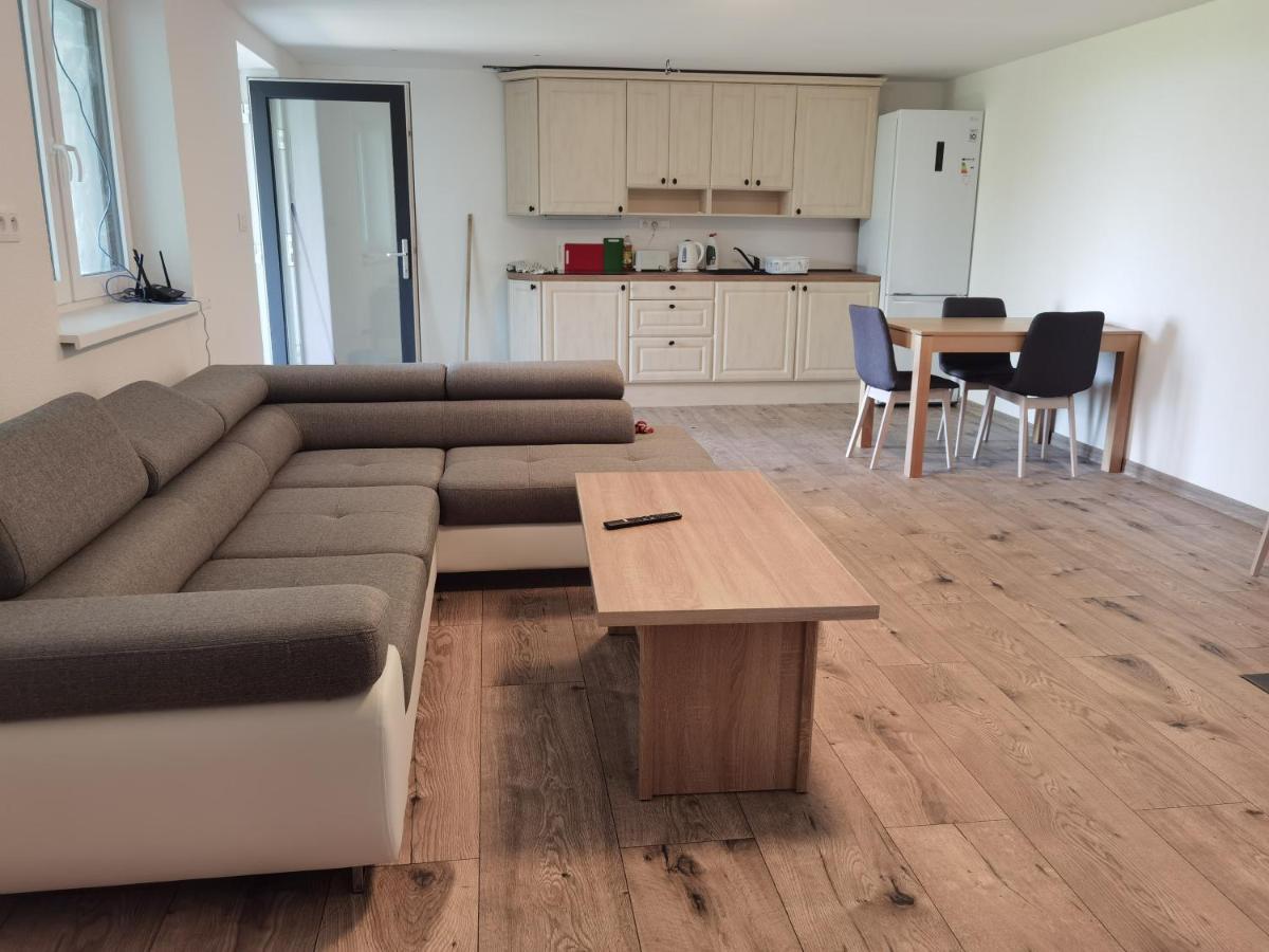 BankaSunset House Piestany Cervena Vezaアパートメント エクステリア 写真